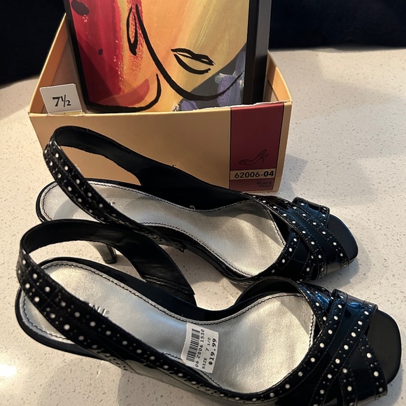 HEELS - SLINGBACK - OPEN TOE - Picture 2 of 4